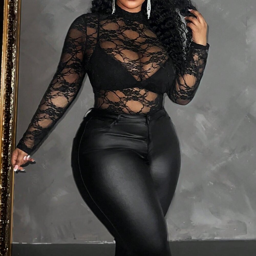 Black Sexy Women's Plus Size Sheer Lace Blouse